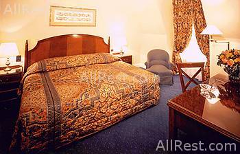 Hotel Concorde Saint-Lazare 16